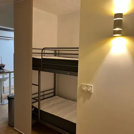 Appartamento 50m De La *